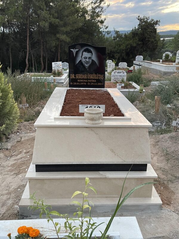 Granit Mezar Taşlı Tek Kişilik Mezar Modelleri - Görsel 6