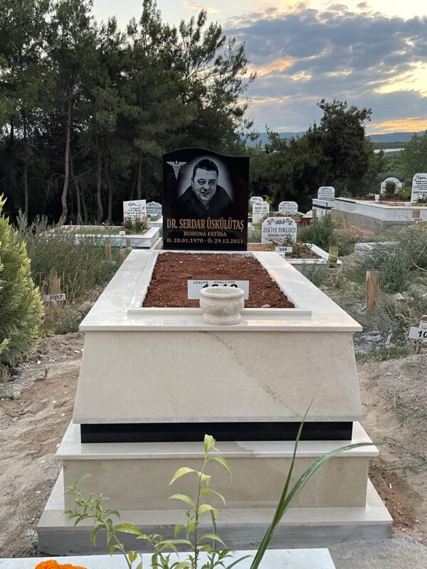 Granit Mezar Taşlı Tek Kişilik Mezar Modelleri - Görsel 7