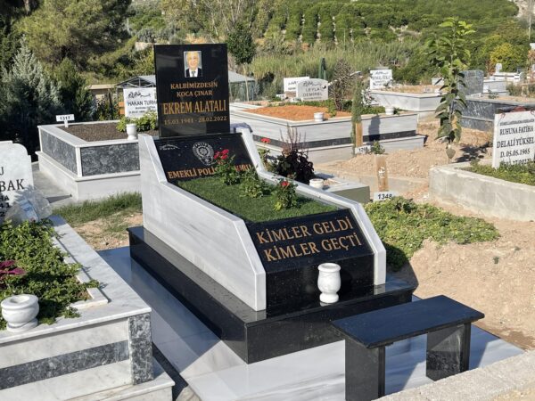 Kişiye Özel Blok Granit ve Mermer Mezar Tasarımı - Görsel 3