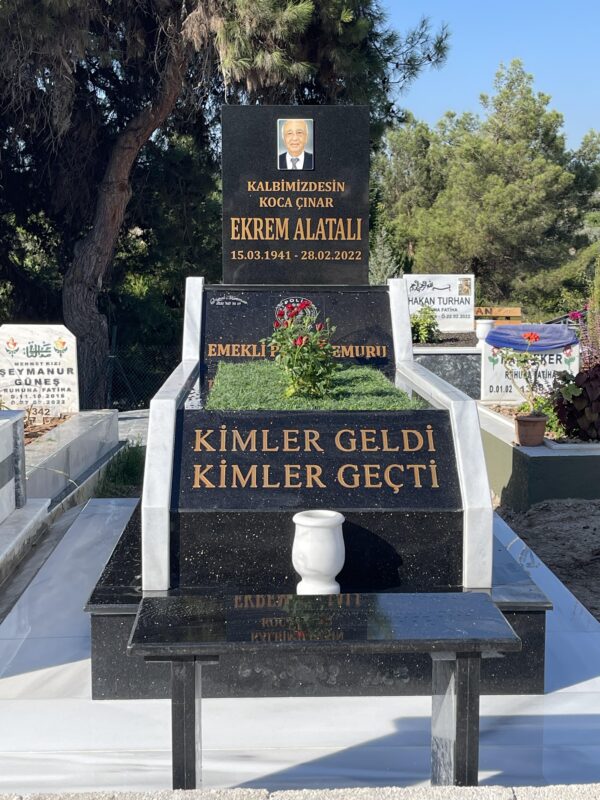 Kişiye Özel Blok Granit ve Mermer Mezar Tasarımı - Görsel 8
