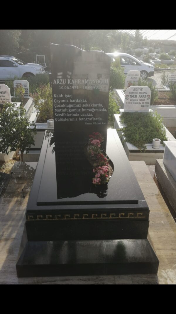 Tek Kişilik Özel Granit Mezar Tasarımları - Görsel 4