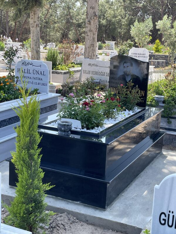 Tek Kişilik Granit Mezar Modelleri - Görsel 5